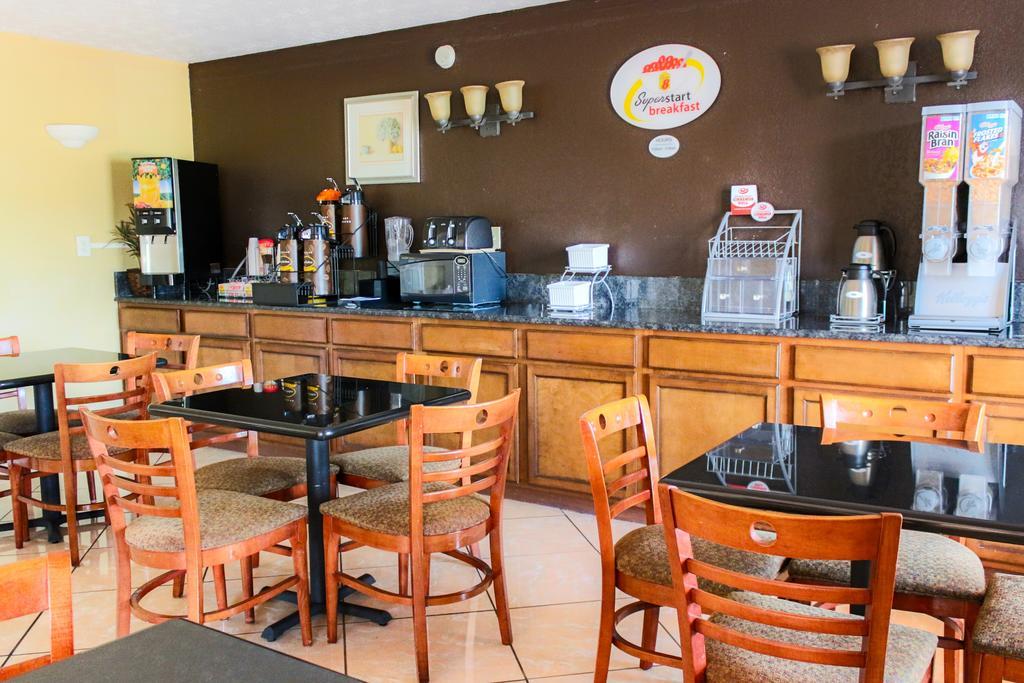 Super 8 By Wyndham College Park/Atlanta Airport West Motel Kültér fotó